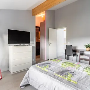 Grande Privée Avec Salle De Bain Et Wc Labarthe-sur-Leze